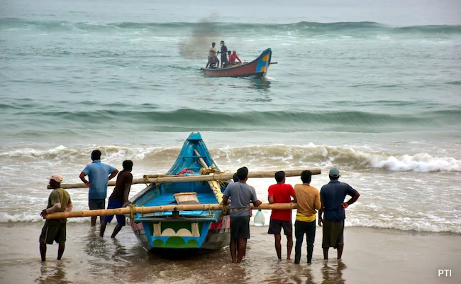 Cyclone Dana: The storm is likely to move in a northwestward direction, intensify further into a severe cyclonic storm over northwest Bay of Bengal and cross the Odisha-West Bengal coasts.